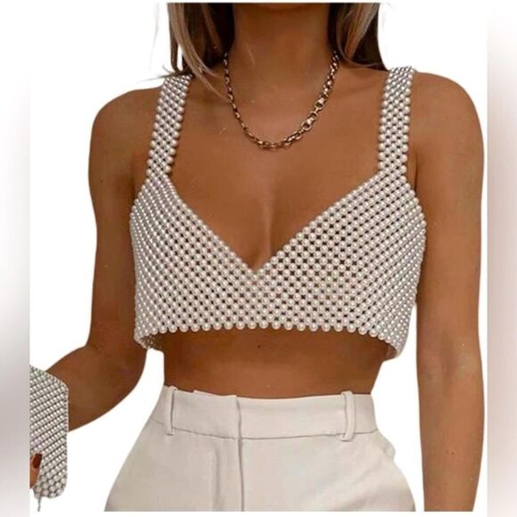 Red Berry Fashion white pearl cropped tank top NWT S - Picture 1 of 9